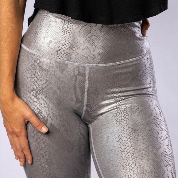 Gray/silver Snake Foil Print Highwaist Leggings - Picture 2 of 10